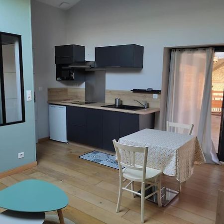 Appartement Le Saint Maur Neuville-du-Poitou Esterno foto