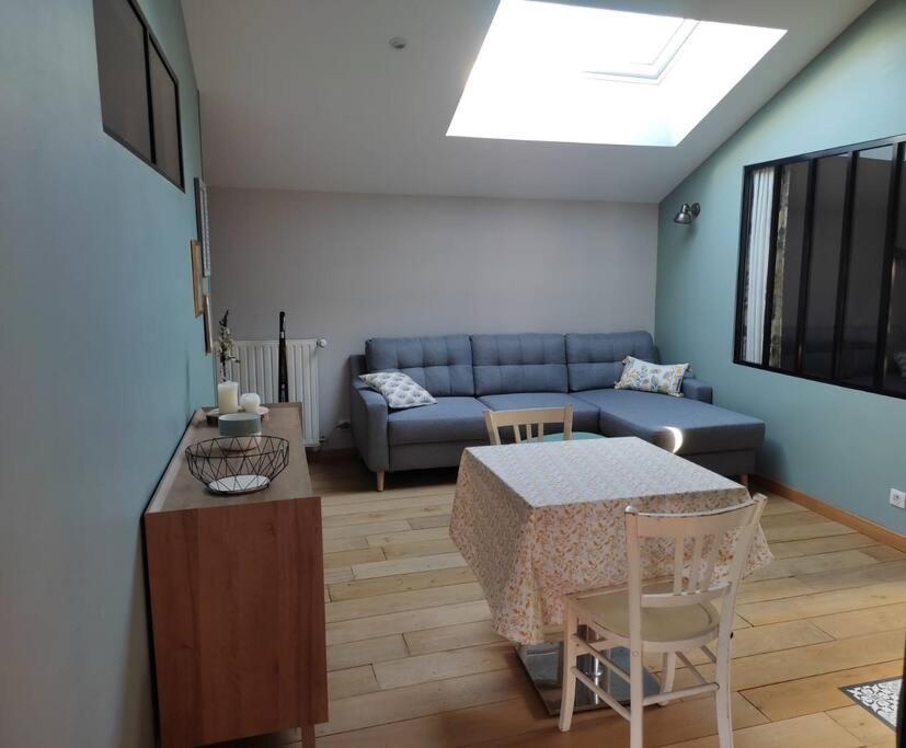 Appartement Le Saint Maur Neuville-du-Poitou Esterno foto